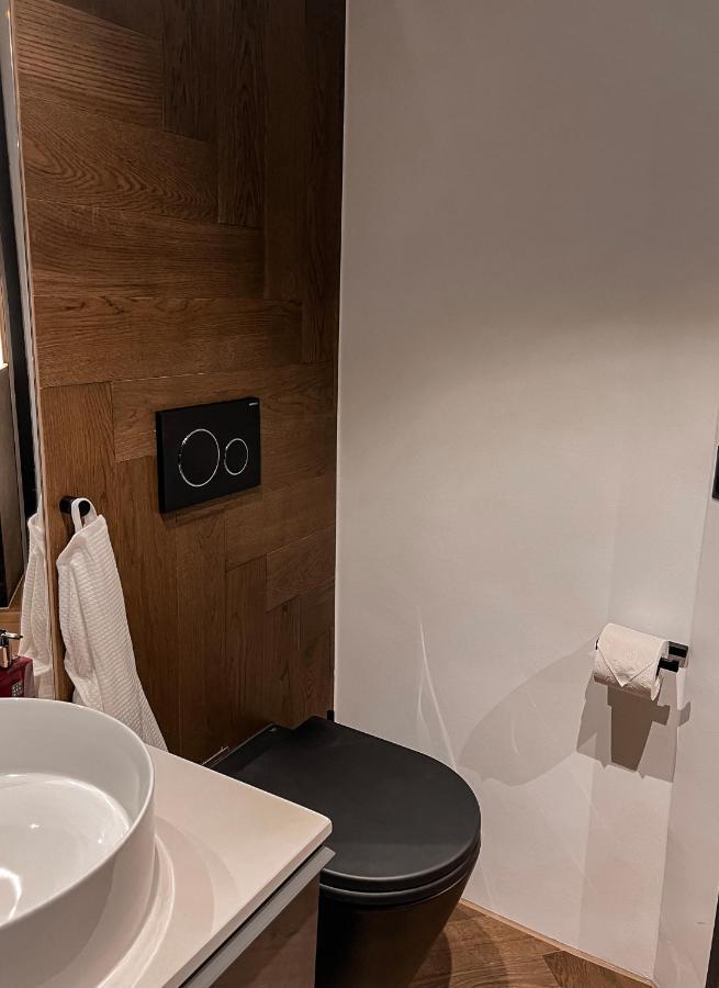 Black Diamond Apartment Zurich Ngoại thất bức ảnh
